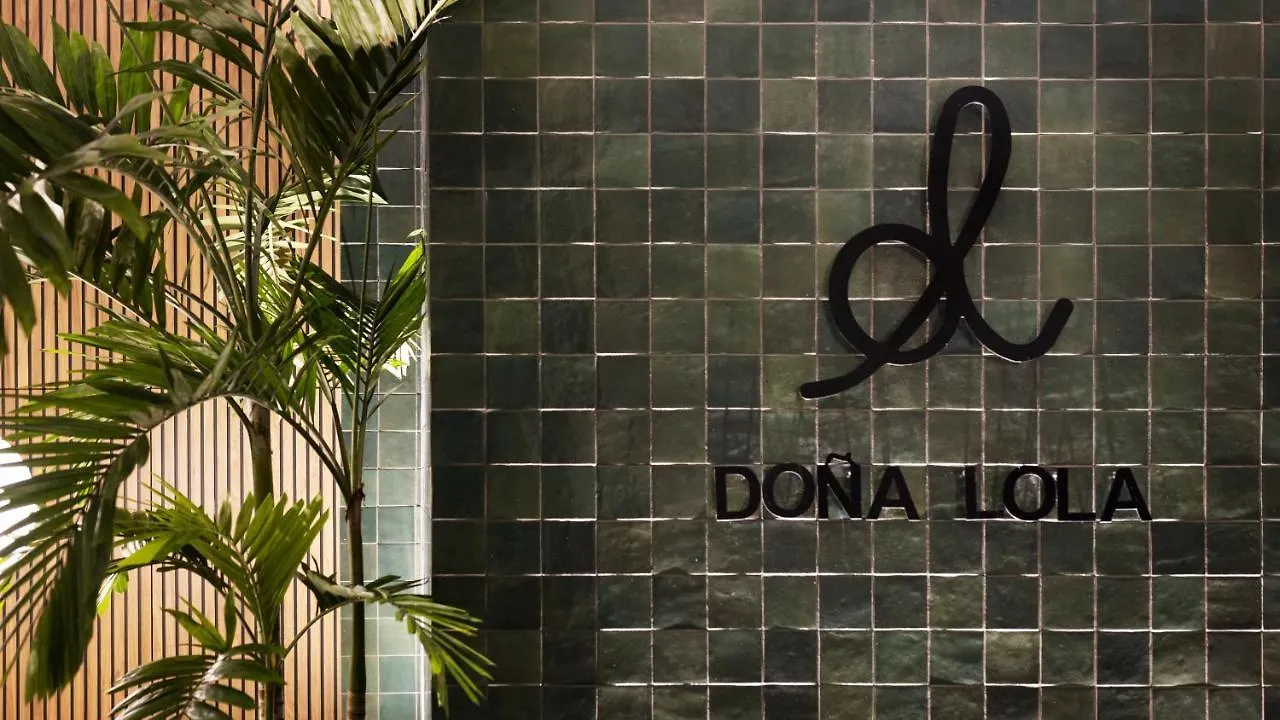 Dona Lola Alojamientos Boutique Lucena 0*,